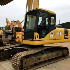 Used Komatsu pc220-7 excavator